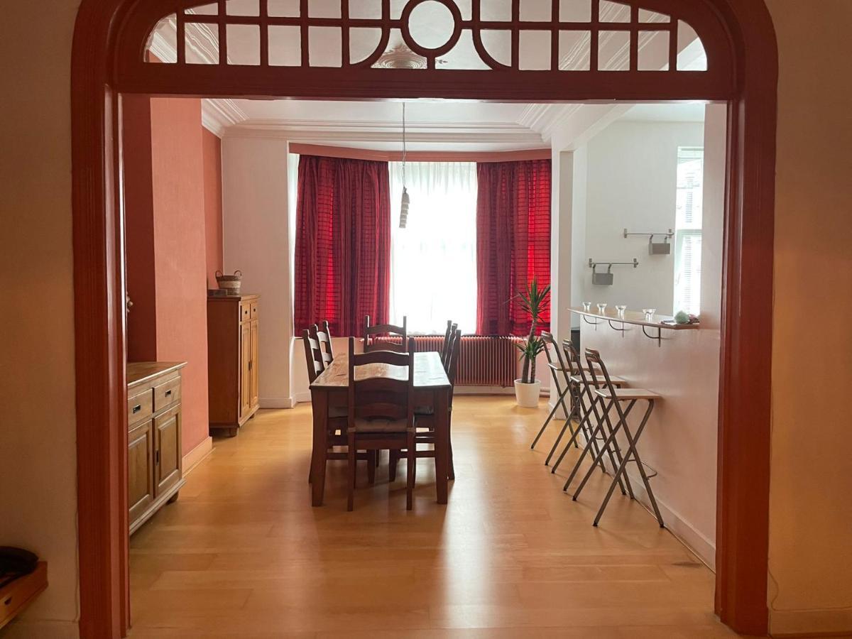 Appartement De Charme Dans Maison De Maitre Bruxelloise Bruxelles Eksteriør billede