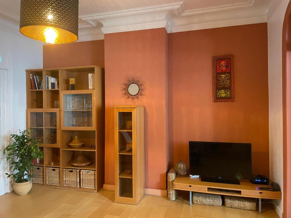 Appartement De Charme Dans Maison De Maitre Bruxelloise Bruxelles Eksteriør billede
