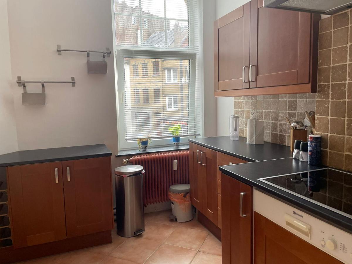 Appartement De Charme Dans Maison De Maitre Bruxelloise Bruxelles Eksteriør billede